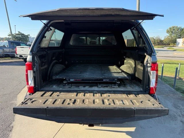 Used 2017 Gray Ford Lariat image 9