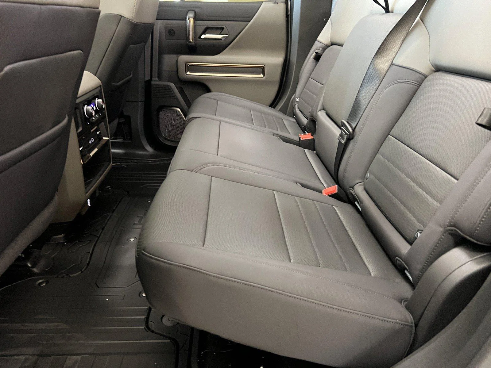 New 2025 Tide Metallic (No Longer available to order) GMC 3X image 16