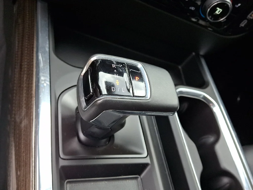 Used 2024 White Chevrolet RST image 22