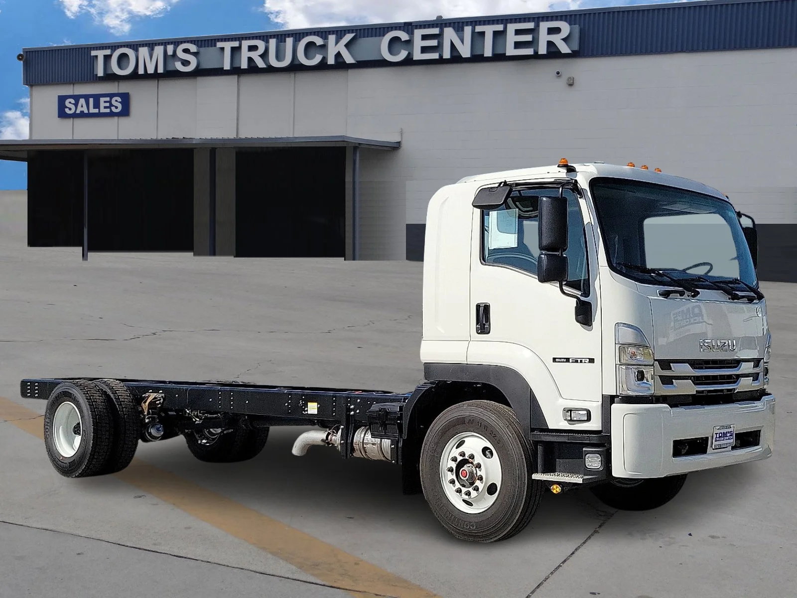 2026 Isuzu FTR's photo