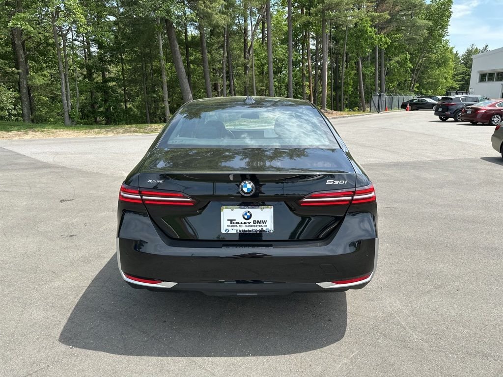 Used 2026 Black Sapphire Metallic BMW 530i xDrive image 6
