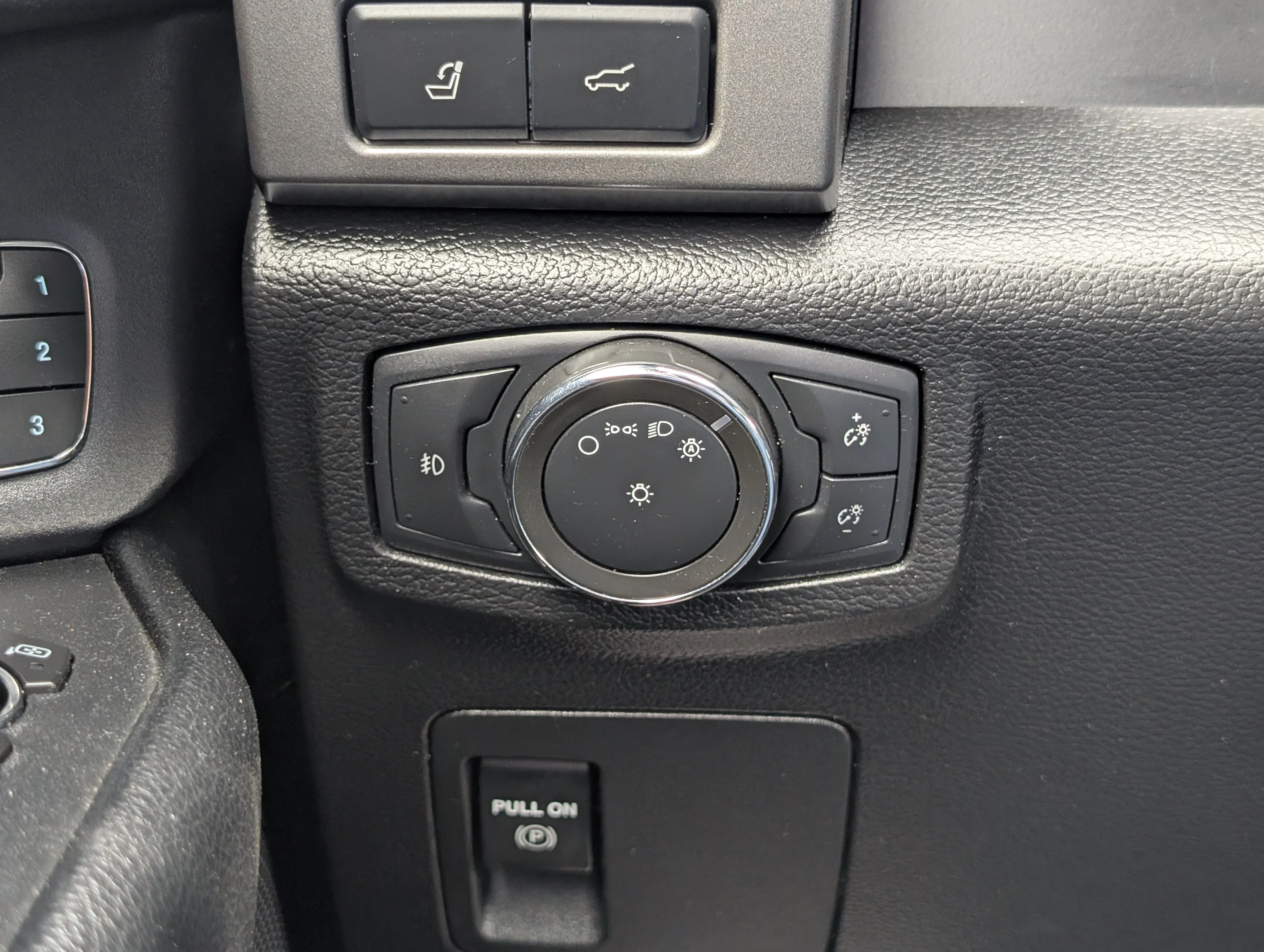 Used 2021 Agate Black Ford XLT image 28