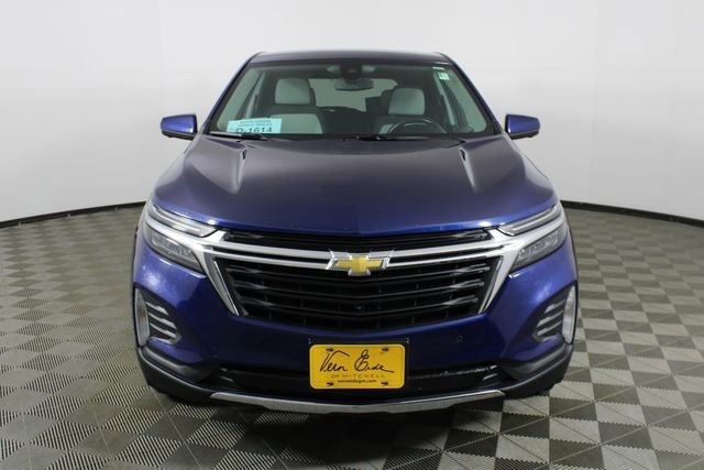 Used 2022 Chevrolet Equinox LT with VIN 3GNAXUEV8NL170295 for sale in Mitchell, SD