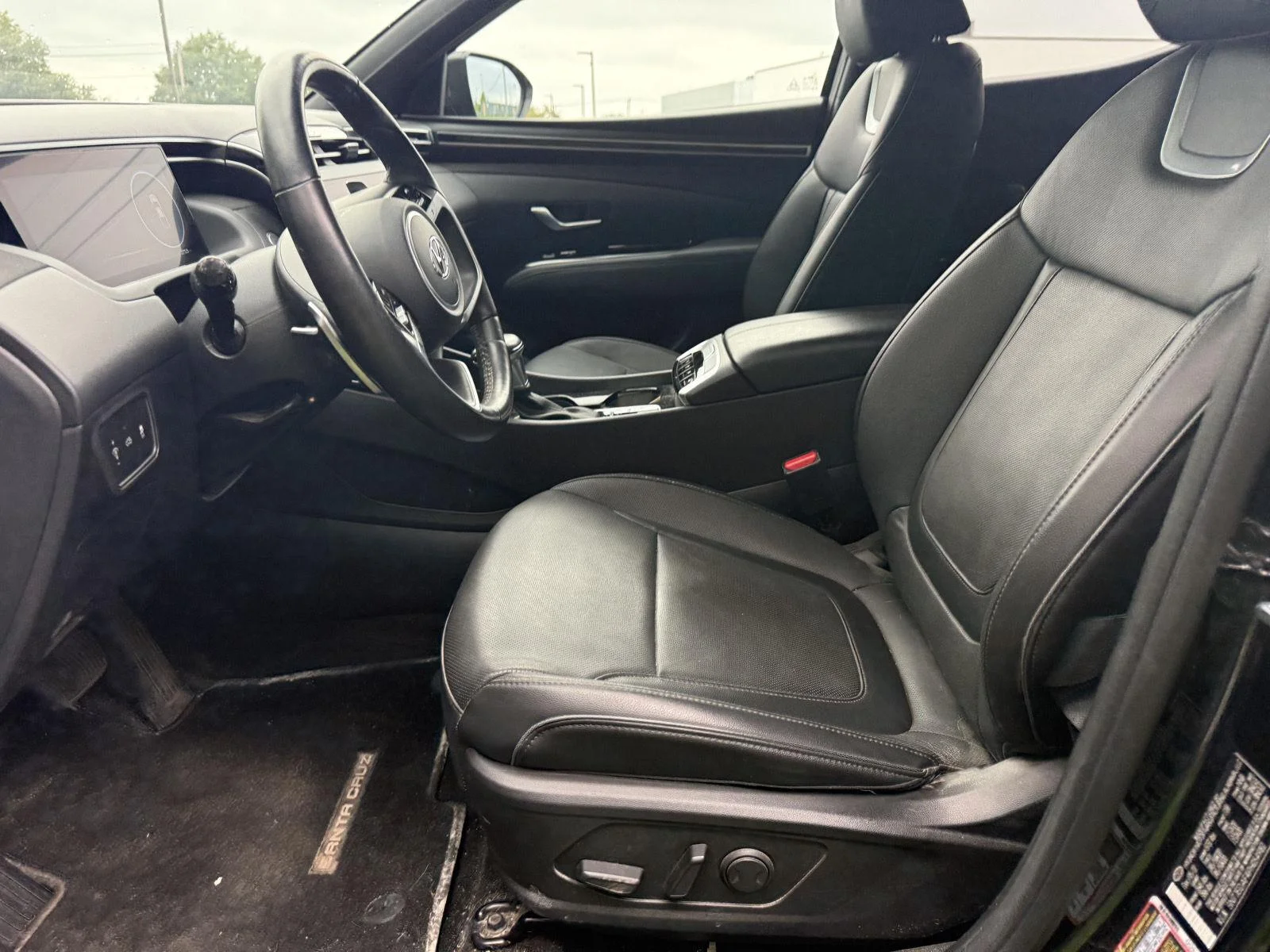 Used 2023 Phantom Black Hyundai Limited image 9