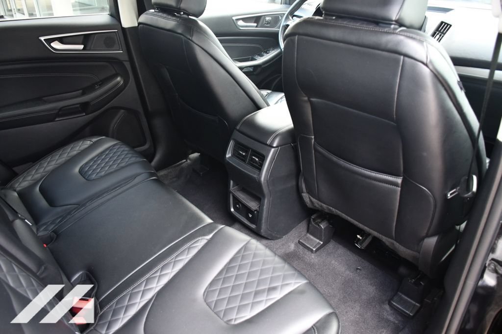 Used 2024 Black Ford Titanium image 27
