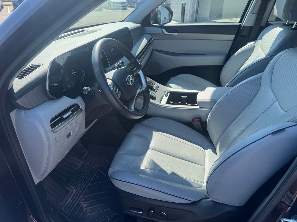 Used 2025 Red Hyundai SEL image 18