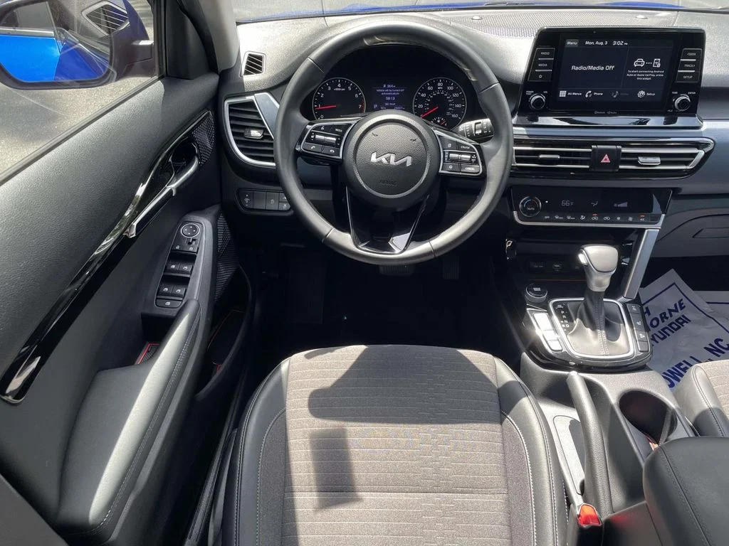 Used 2023 Blue Kia S image 11