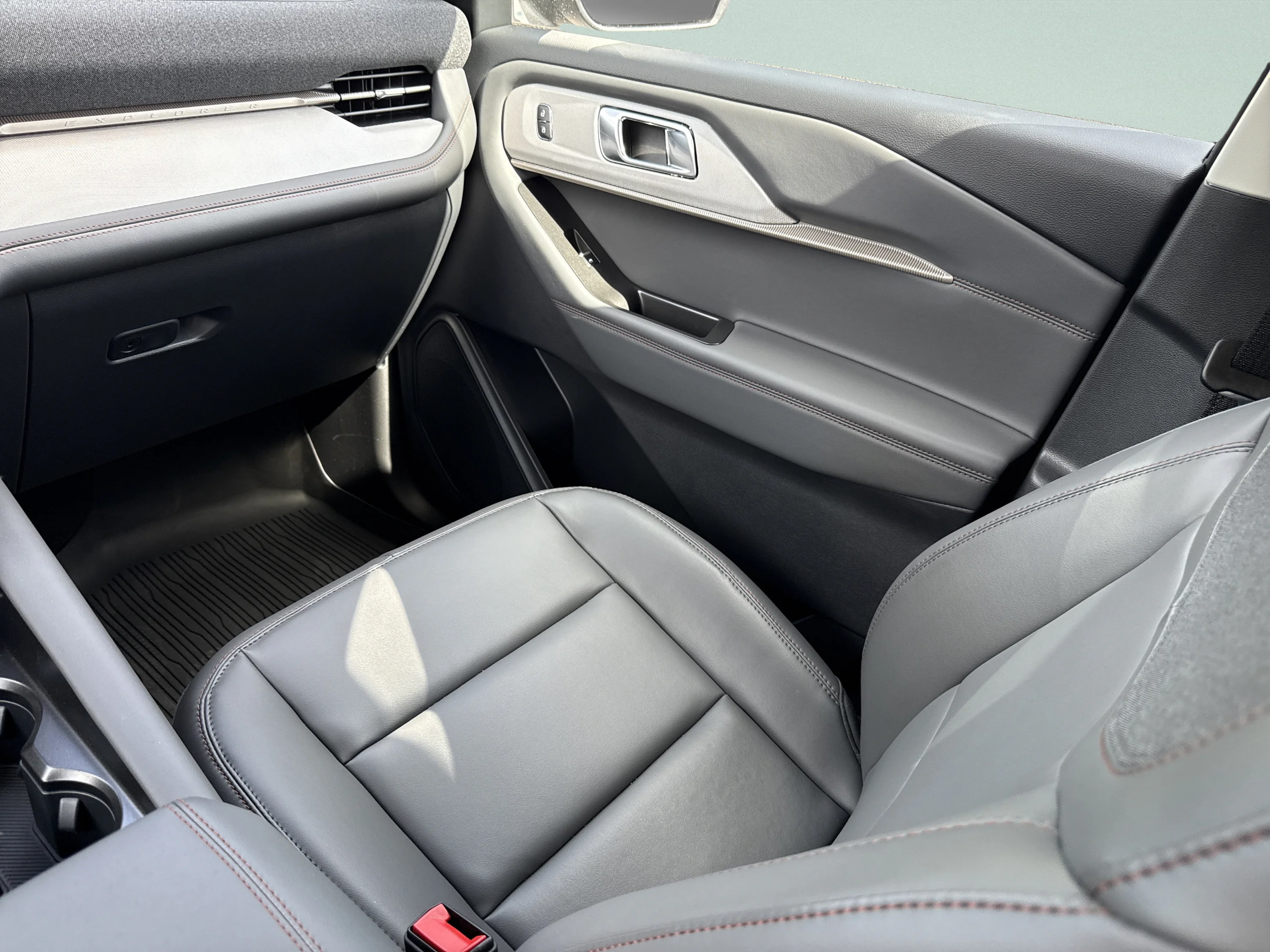 Used 2026 Carbonized Gray Metallic Ford Active image 25