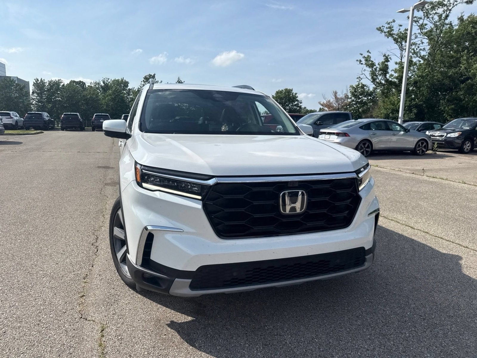 Certified Used 2025 Platinum White Pearl Honda Elite image 17