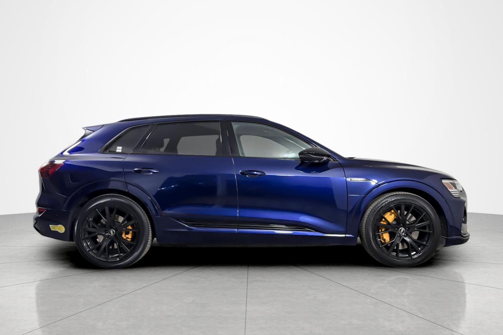 Used 2022 Navarra Blue Metallic Audi Chronos quattro image 6