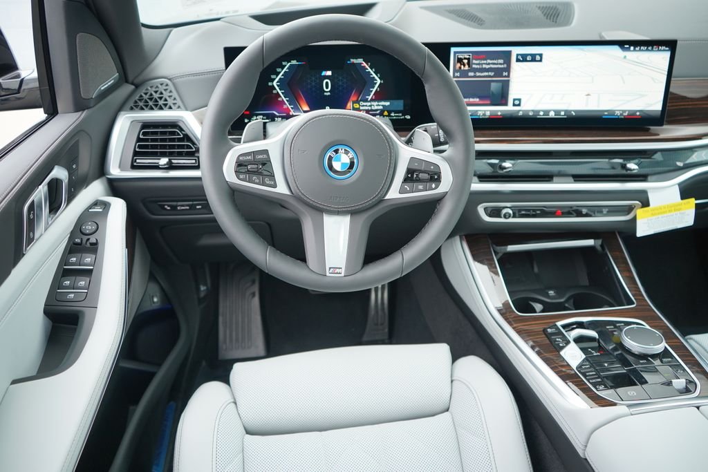 New 2026 Tanzanite Blue II Metallic BMW xDrive50e image 15