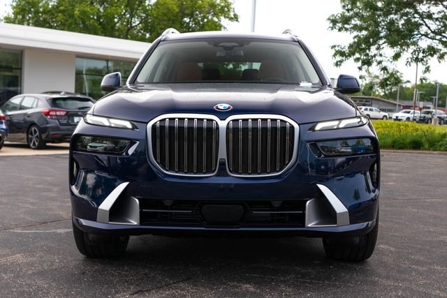 Certified Used 2027 Tanzanite Blue II Metallic BMW xDrive40i image 7