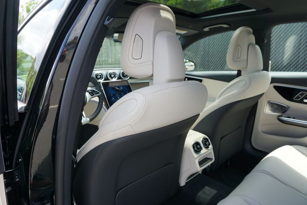 2025 Mercedes-Benz C-Class Sedan C 300 - Photo 47