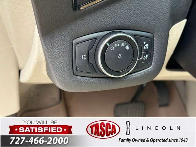 Used 2014 White Ford Titanium image 21