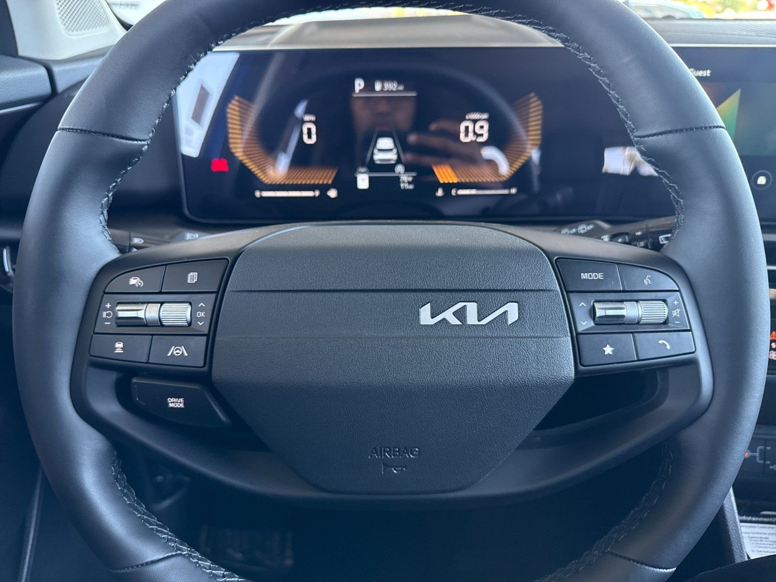 New 2026 Glacial White Pearl Kia EX image 25