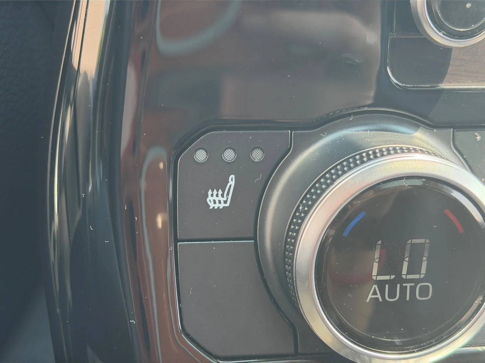 Used 2024 Ruby Flare Pearl Toyota XLE image 24