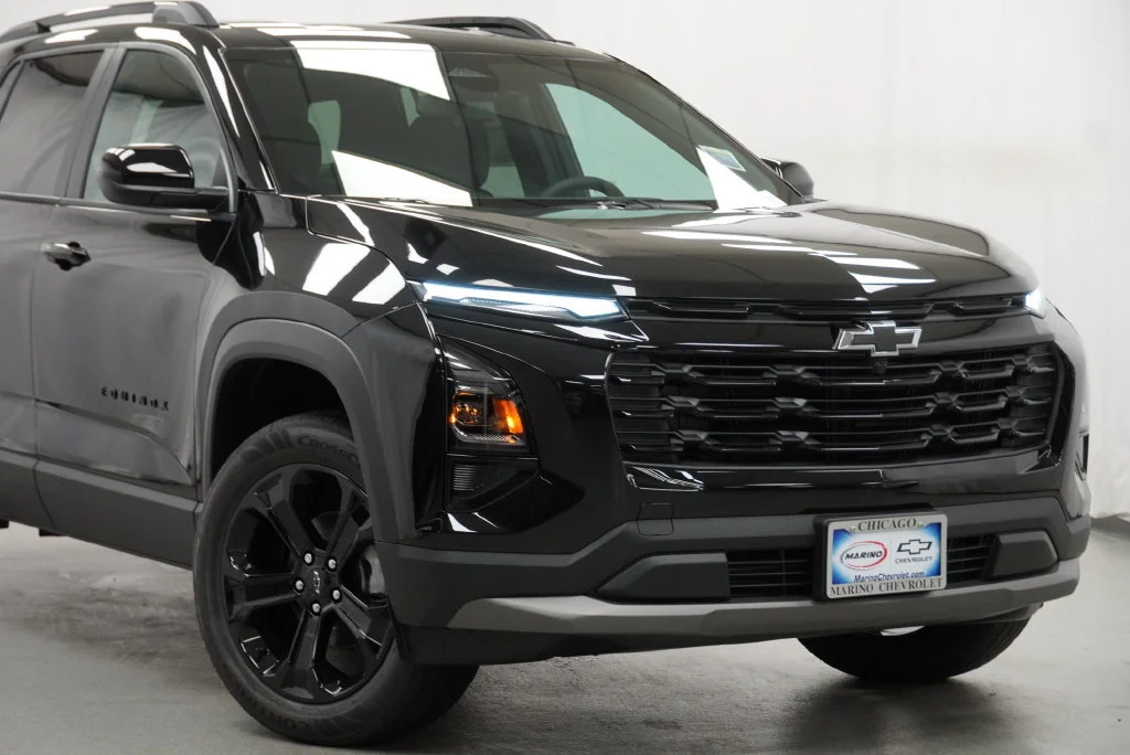 New 2027 Mosaic Black Metallic Chevrolet LT image 9