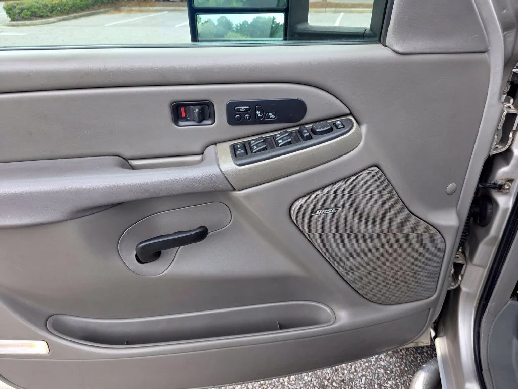 Used 2006 Silver Birch Metallic Chevrolet LT3 image 15
