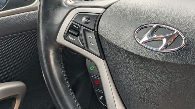 2015 Hyundai Veloster Base - Photo 15