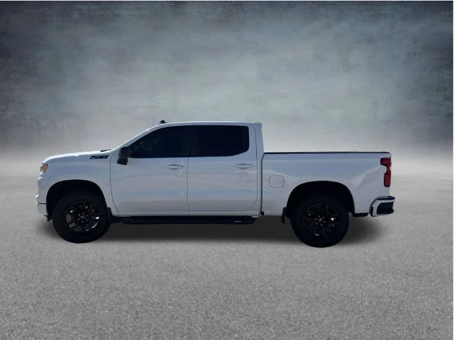 Used 2023 White Chevrolet RST image 9