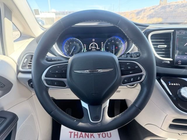 2023 Chrysler Pacifica Touring L - Photo 9