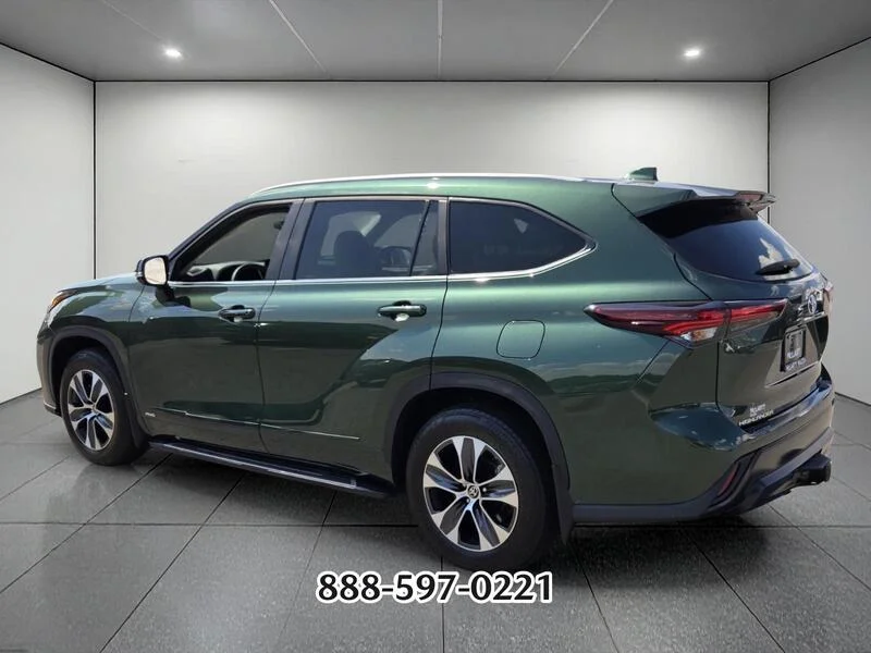 Used 2025 Cypress TOYOTA XLE image 3