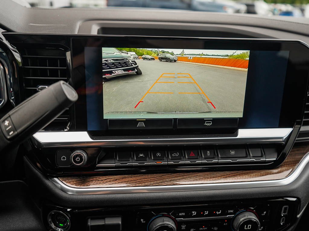 2025 Chevrolet Silverado 1500 LT - Photo 22