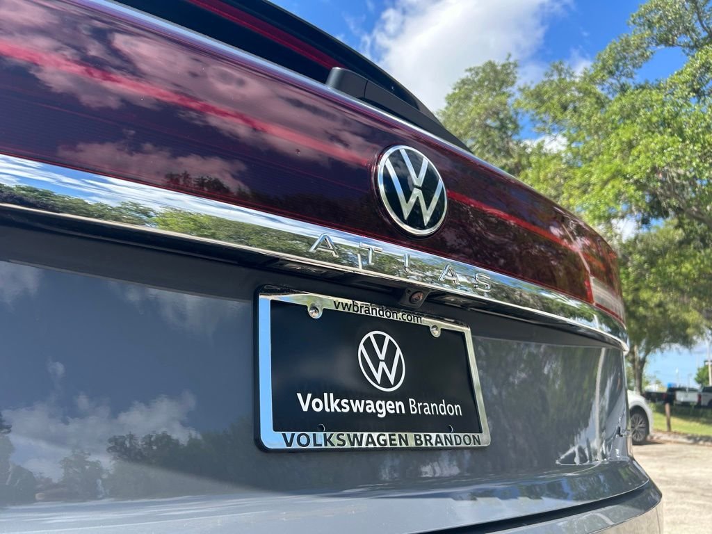 New 2026 Gray Volkswagen 2.0T SEL Premium R-Line image 49
