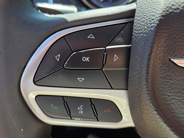 Used 2022 Gray Chrysler Touring image 23
