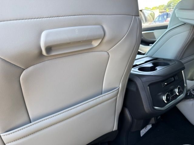 New 2027 Glacier Gray Metallic Tri-Coat Ford Platinum image 22