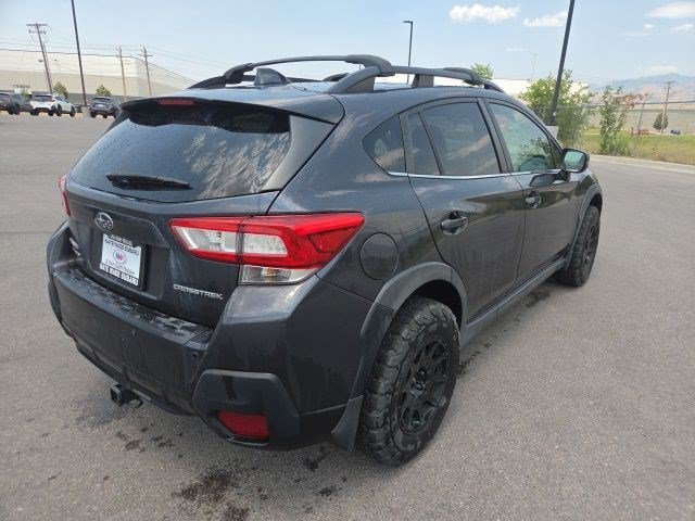 Used 2018 Dark Gray Metallic Subaru Limited image 3