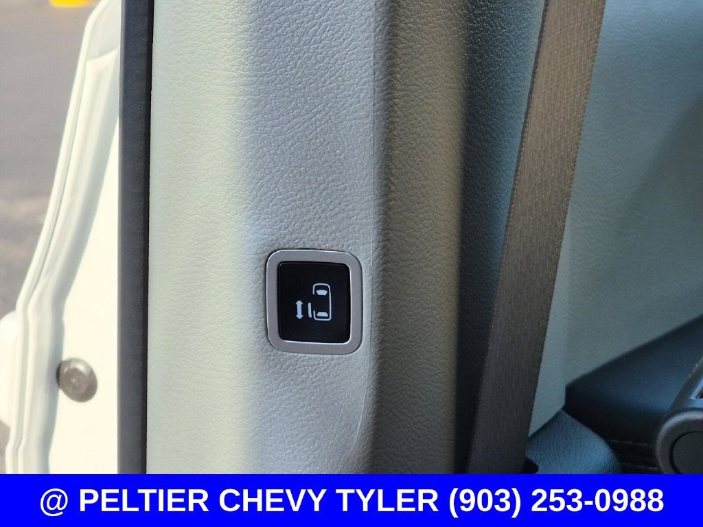 2023 Chrysler Voyager LX - Photo 41
