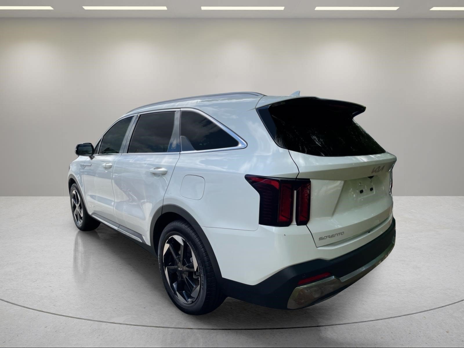 Used 2025 Snow White Pearl Kia EX image 11
