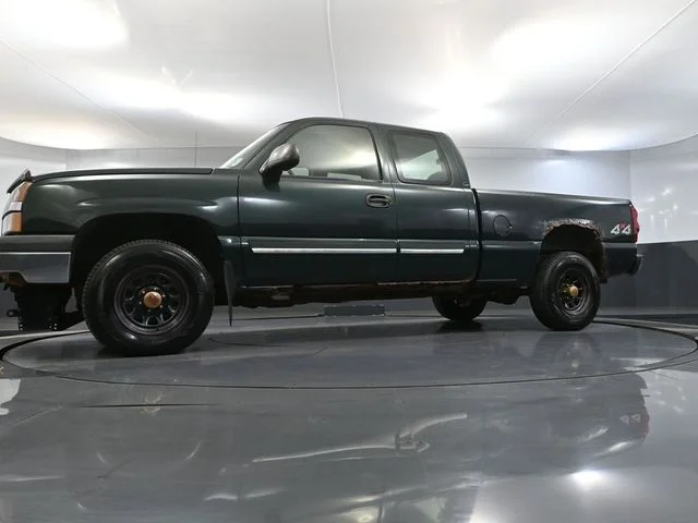 Used 2003 Green Chevrolet LS image 43