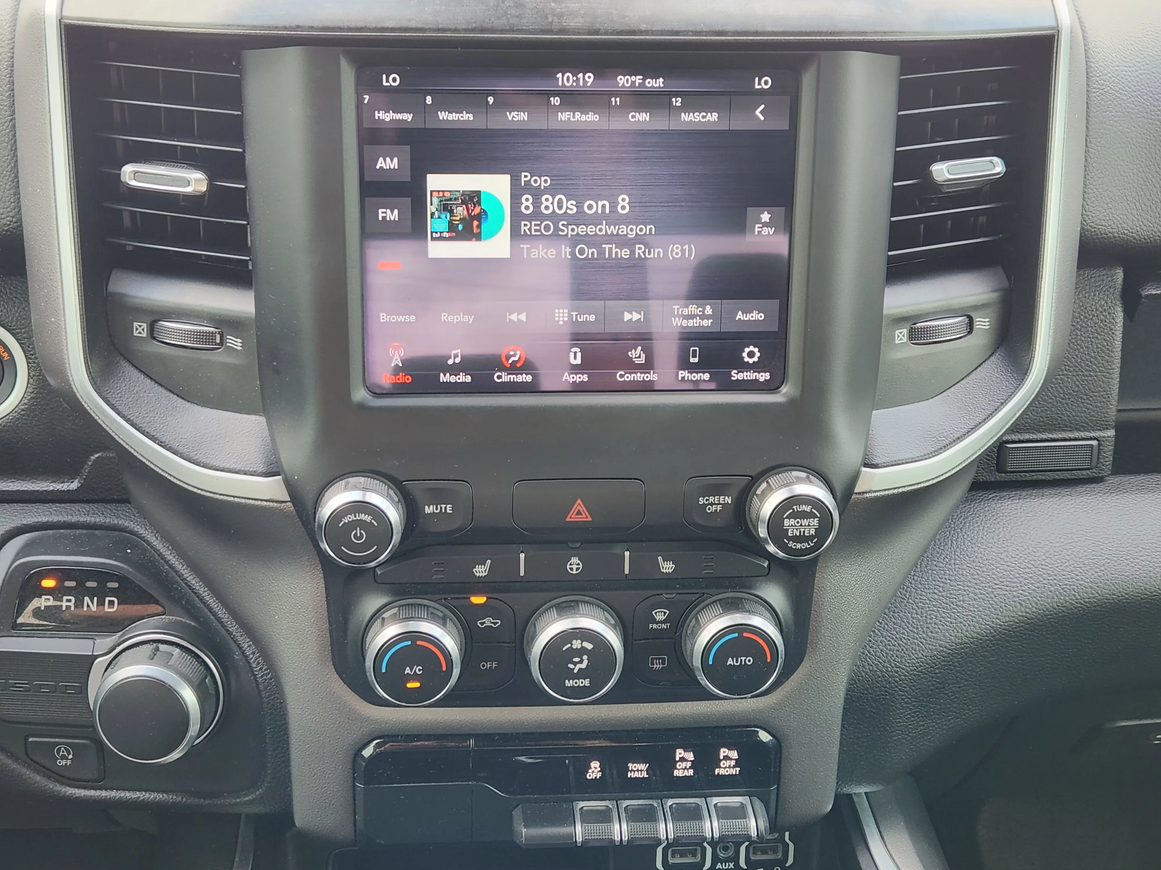 Used 2020 Granite Crystal Metallic Clearcoat Ram Big Horn/Lone Star Night Edition image 18