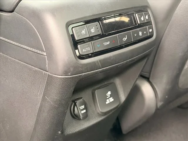 Used 2021 Silver Hyundai Calligraphy image 15