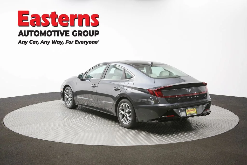 Used 2023 Gray Hyundai SEL image 68