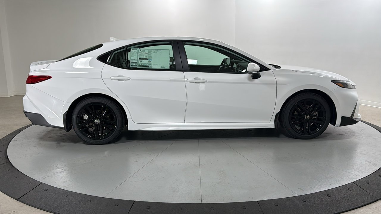 New 2026 Ice Cap Toyota  SE image 6