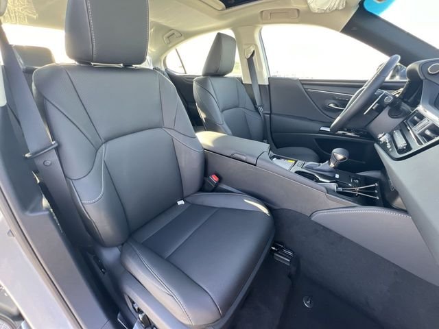Used 2024 Silver Lexus 350 image 25