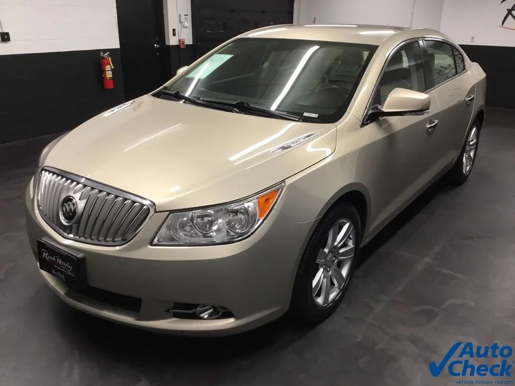 Used 2010 Gold Buick CXL image 6