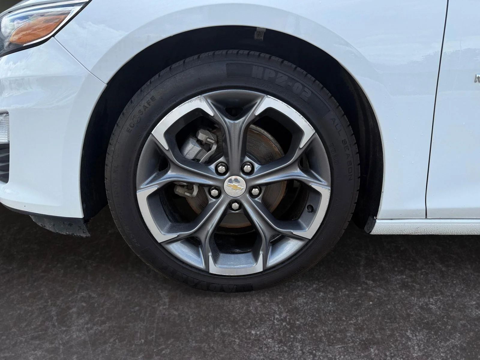 Used 2024 Summit White Chevrolet 1LT image 26