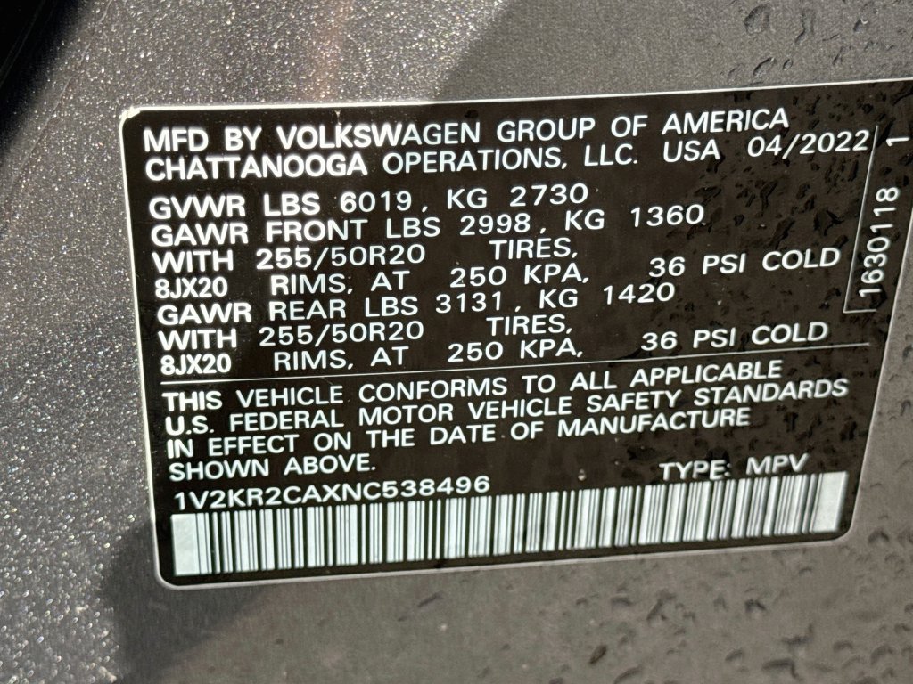 Used 2022  Volkswagen 3.6L V6 SE w/Technology image 35