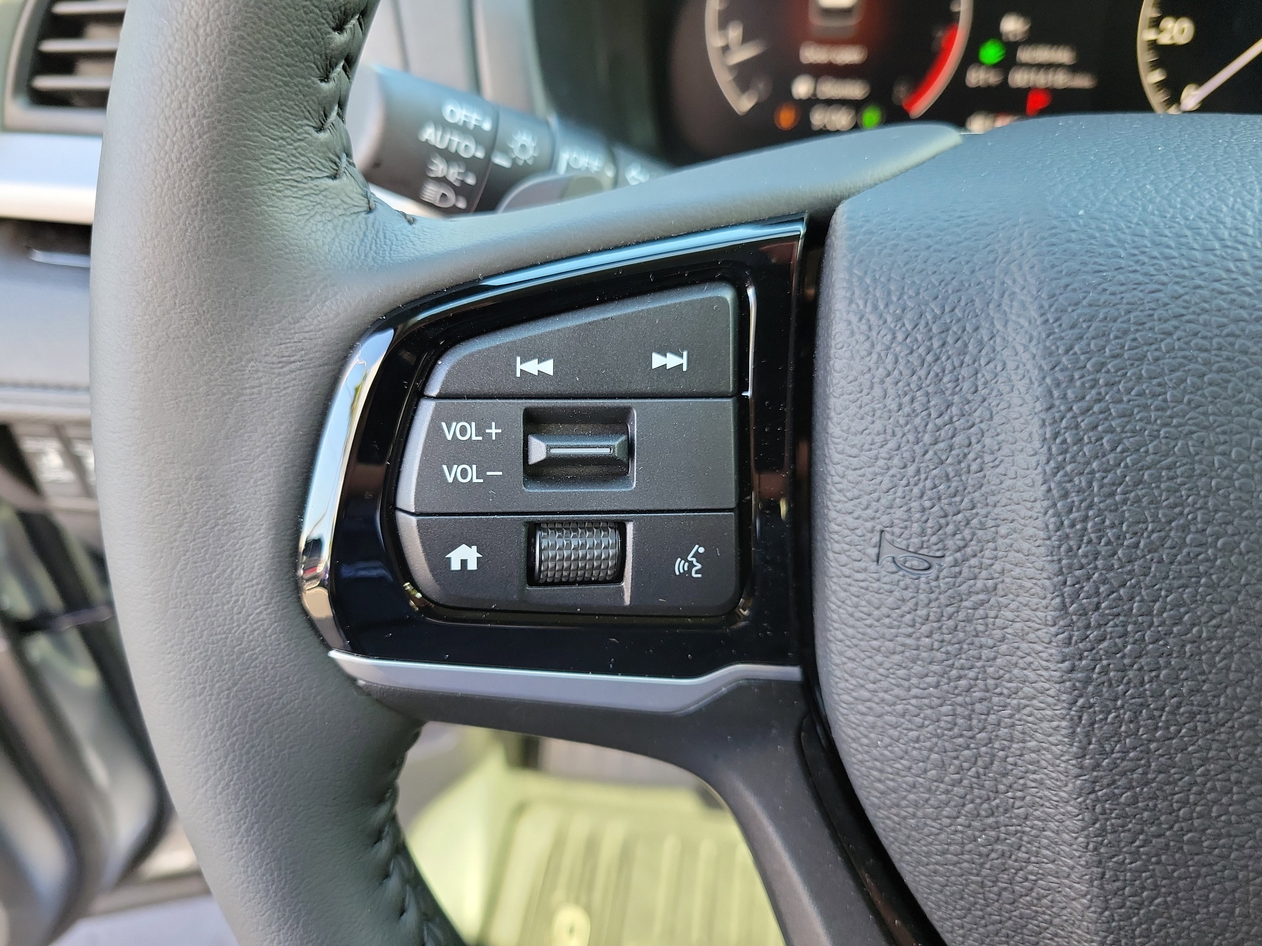 2026 Honda Odyssey Touring - Photo 73