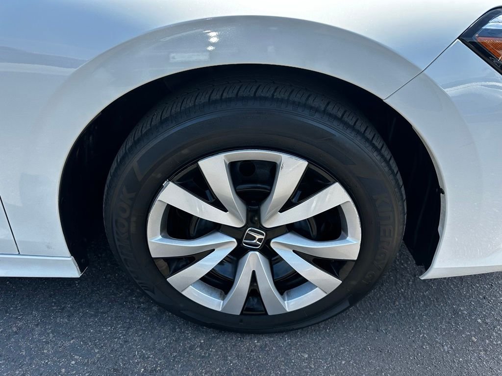 Used 2024  Honda LX image 12