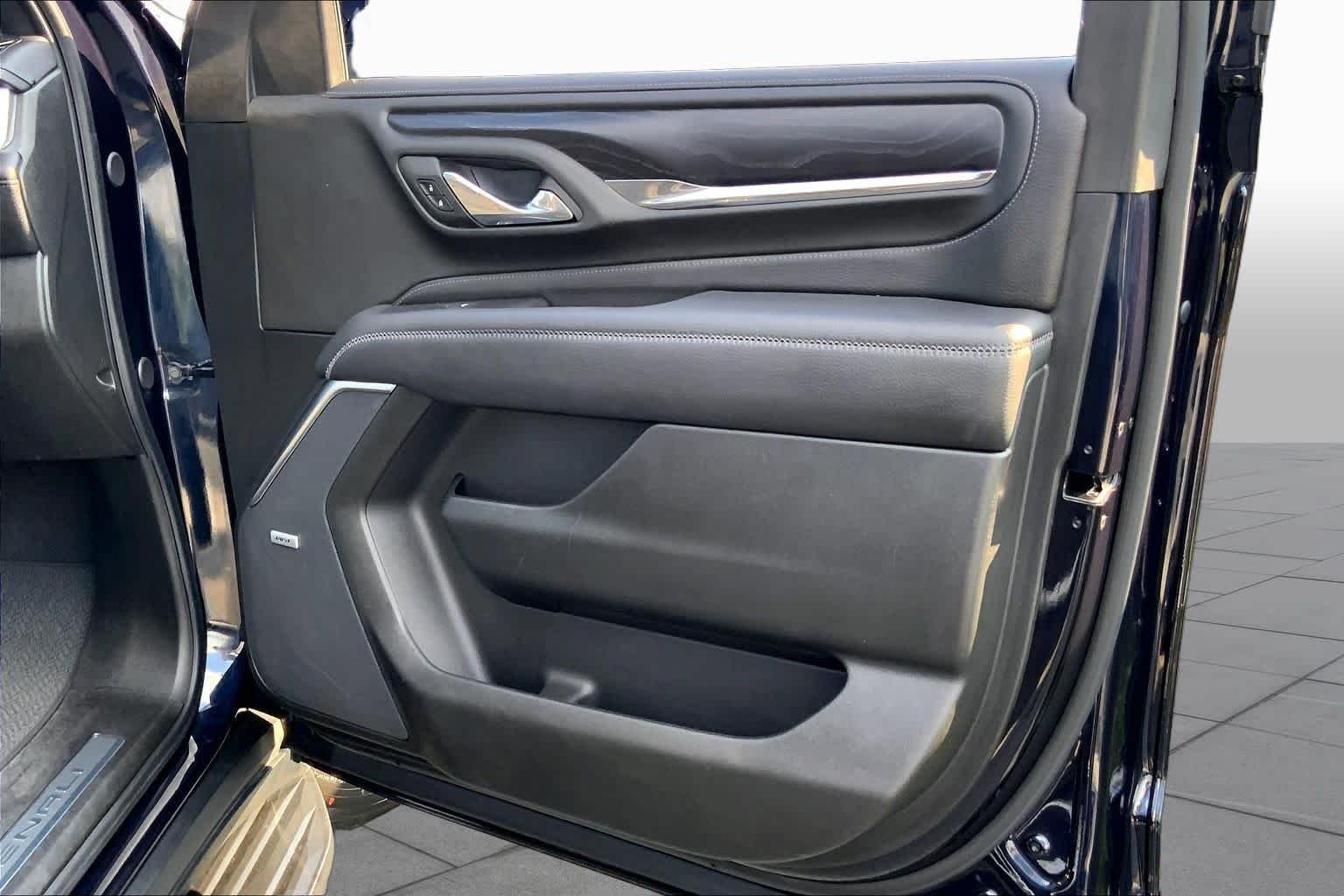 Used 2024 Midnight Blue Metallic GMC Denali image 23