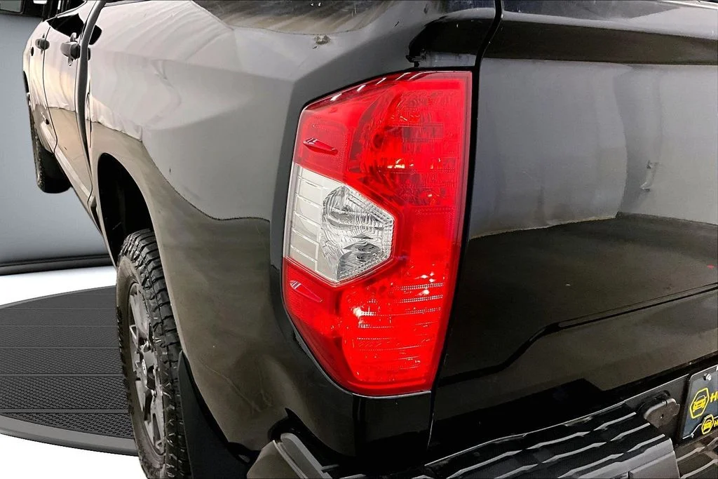 Used 2021 Black Toyota SR5 image 24