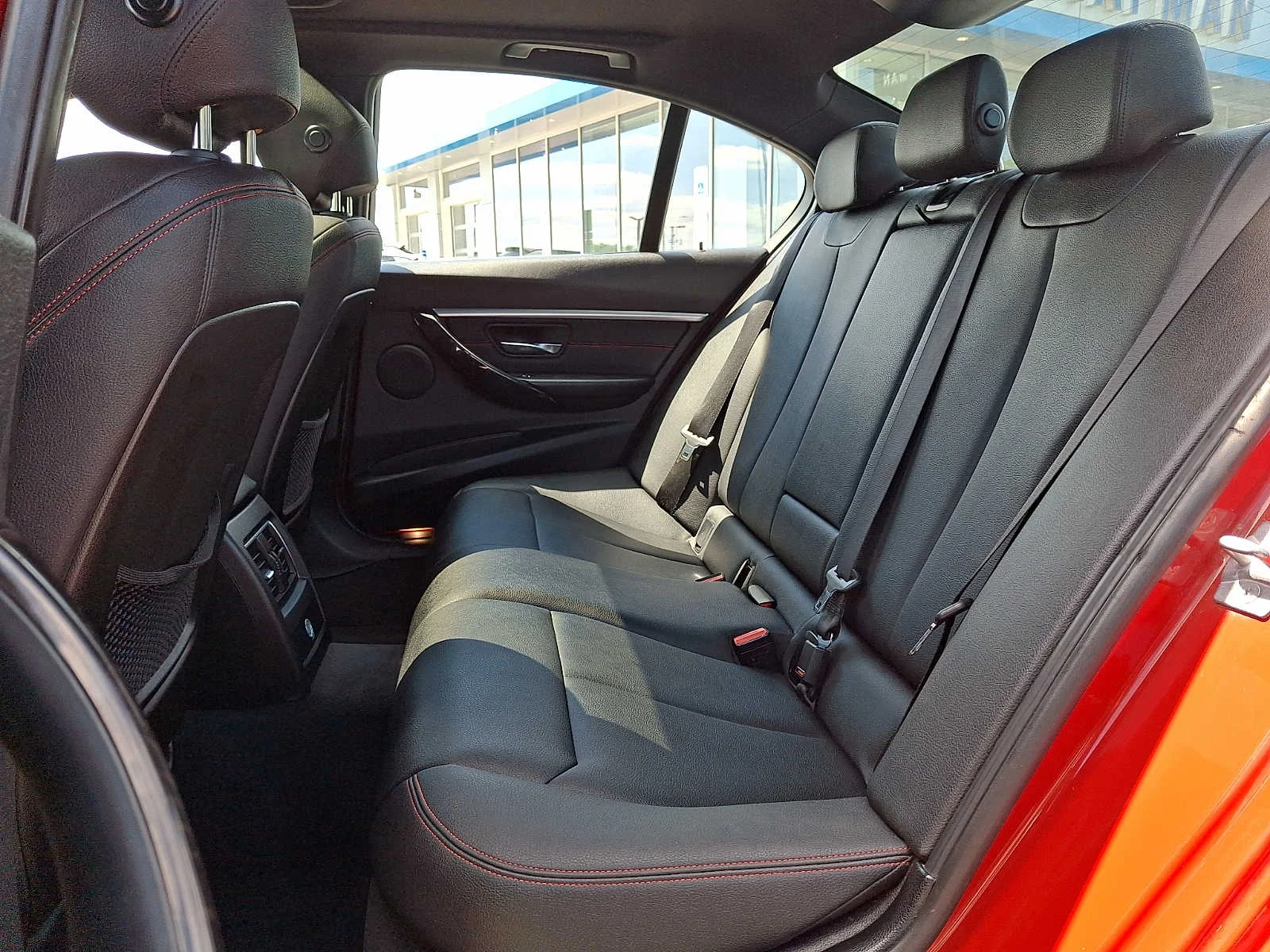 Used 2017  BMW 330i image 10