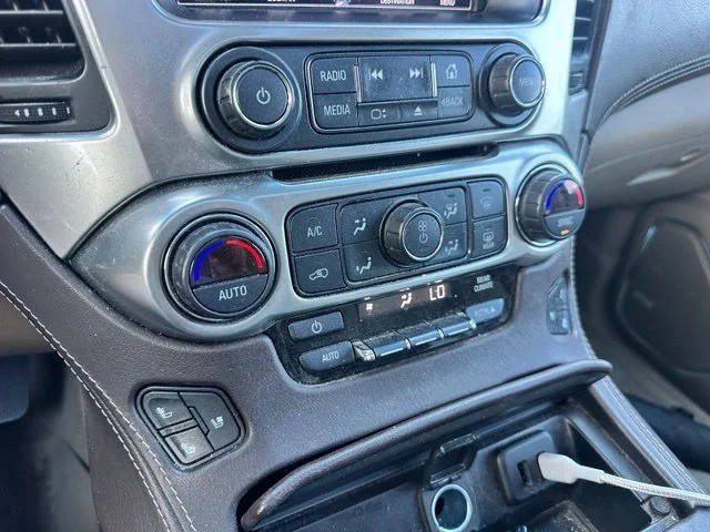 Used 2018 SUMMIT WHITE Chevrolet Premier image 17