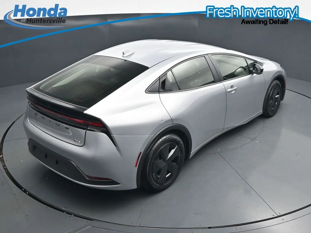 Used 2025 Cutting Edge Toyota LE image 25