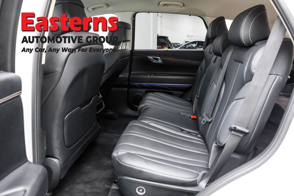 Used 2024 White Genesis 2.5T image 23